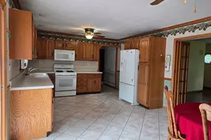 29 Orris Ave, Piscataway Township, NJ 08854 - Photo 4