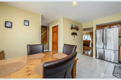614 Maple Hill Drive, Woodbridge Township, NJ 07095 - Photo 10