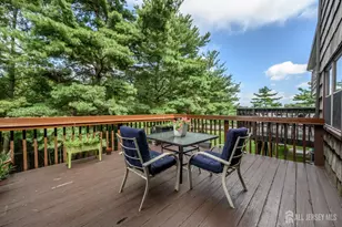 614 Maple Hill Dr, Woodbridge Township, NJ 07095 - Photo 6