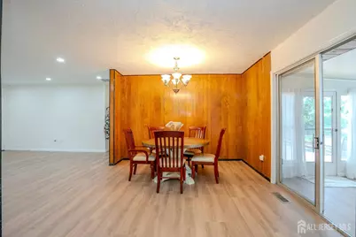 4 Hunterdon Avenue, Monroe Township, NJ 08831 - Photo 12