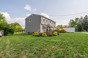 25 Hudson Rd, East Brunswick Township, NJ 08816 - Photo 4