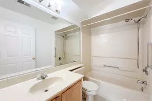1013 Waterford Dr, Edison, NJ 08817 - Photo 18