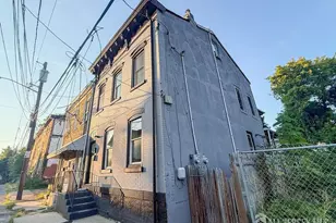 24 Sanford St, Trenton, NJ 08618 - Photo 1