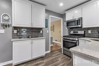 89 Wilson Avenue, Sayreville, NJ 08859 - Photo 8