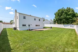 13 Briarwood Dr, Franklin Township, NJ 08873 - Photo 32