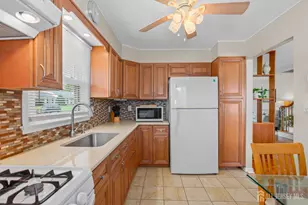 13 Briarwood Dr, Franklin Township, NJ 08873 - Photo 8