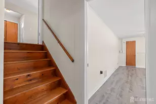 13 Briarwood Dr, Franklin Township, NJ 08873 - Photo 24