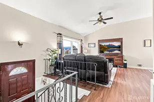 85 E Laurel St, Carteret, NJ 07008 - Photo 6