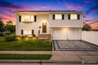 85 E Laurel Street, Carteret, NJ 07008 - Photo 1