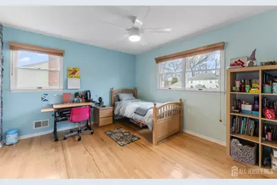 990 Hoover Drive, North Brunswick Township, NJ 08902 - Photo 24