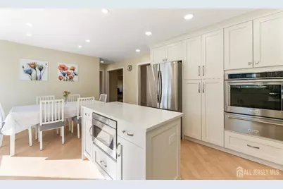 990 Hoover Drive, North Brunswick Township, NJ 08902 - Photo 16
