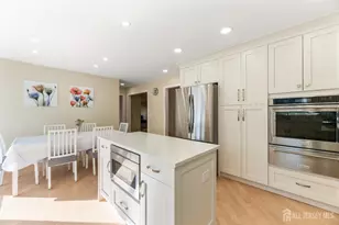 990 Hoover Dr, North Brunswick Township, NJ 08902 - Photo 16