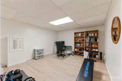 990 Hoover Drive, North Brunswick Township, NJ 08902 - Photo 34