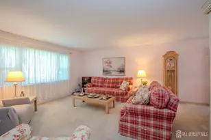 31 Pullman Loop, South Brunswick Township, NJ 08810 - Photo 12