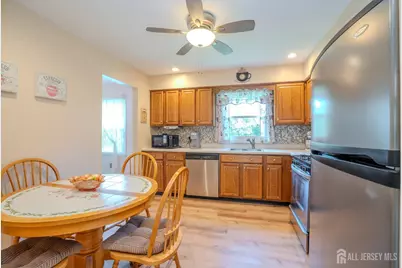 31 Pullman Loop, South Brunswick Township, NJ 08810 - Photo 18