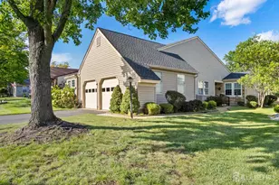 5 Thomas Paine Dr, Monroe Township, NJ 08831 - Photo 1