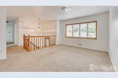 559 Wood Avenue, Edison, NJ 08820 - Photo 6