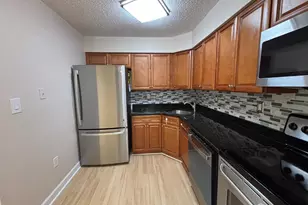 215 Aspen Dr, Plainsboro Township, NJ 08536 - Photo 8