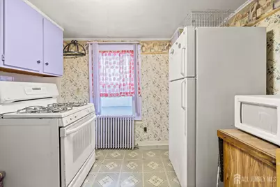 38 W Somerset Street, Raritan, NJ 08869 - Photo 6