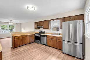 14 Dayton Ave, Middlesex, NJ 08846 - Photo 12