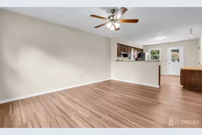 14 Dayton Avenue, Middlesex, NJ 08846 - Photo 8