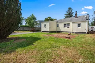 30 Runyon Ave, Edison, NJ 08817 - Photo 32