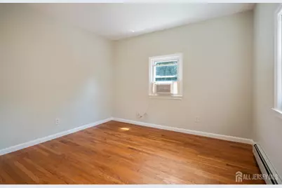 30 Runyon Avenue, Edison, NJ 08817 - Photo 16