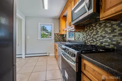 30 Runyon Avenue, Edison, NJ 08817 - Photo 12