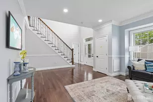 239 Suttons Ln, Edison, NJ 08817 - Photo 8