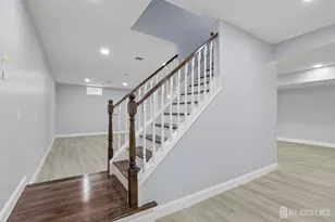 239 Suttons Ln, Edison, NJ 08817 - Photo 16