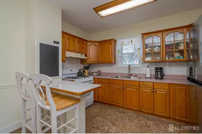 20 S 1st Street S, Fords, NJ 08863 - Photo 8