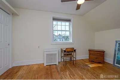 20 S 1st Street S, Fords, NJ 08863 - Photo 12