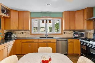 38 Van Ethel Dr, Middlesex, NJ 07747 - Photo 12