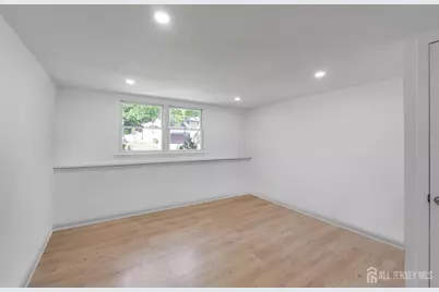 33 Larchmont Road, Edison, NJ 08837 - Photo 22