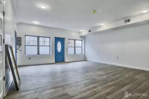 9017 Riverside Pl, North Bergen, NJ 0747 - Photo 4