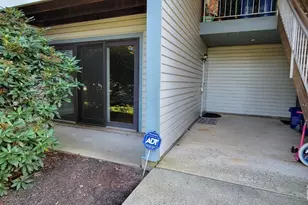 43 Crabapple Ln, Franklin Township, NJ 08823 - Photo 2