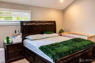 39 Florence Dr Dr, Sayreville, NJ 08859 - Photo 12