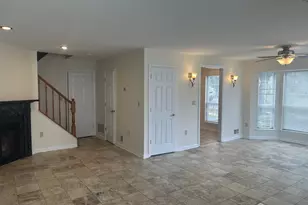 212 Darwin Ln, North Brunswick Township, NJ 08902 - Photo 2