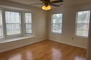 212 Darwin Ln, North Brunswick Township, NJ 08902 - Photo 8