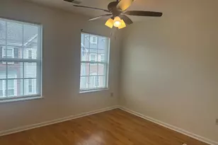 212 Darwin Ln, North Brunswick Township, NJ 08902 - Photo 4