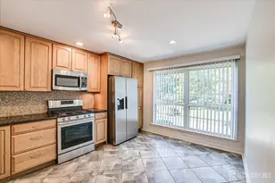 3902 Springbrook Dr, Edison, NJ 08820 - Photo 8