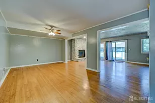 1705 N Oaks Blvd N, North Brunswick Township, NJ 08902 - Photo 4