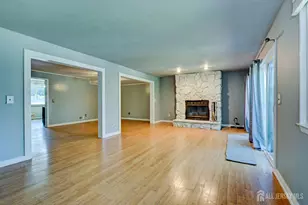 1705 N Oaks Blvd N, North Brunswick Township, NJ 08902 - Photo 14