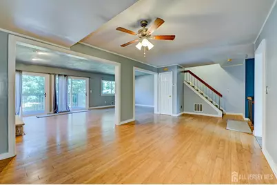 1705 N Oaks Boulevard N, North Brunswick Township, NJ 08902 - Photo 8