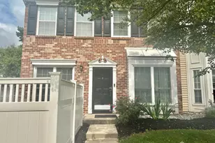 35 Clay St, North Brunswick Township, NJ 08902 - Photo 4
