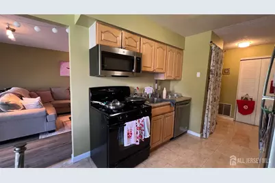 1210 Edison Glen Terrace, Edison, NJ 08837 - Photo 2