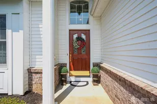 52 Vineyard Ct, Monroe Township, NJ 08831 - Photo 2