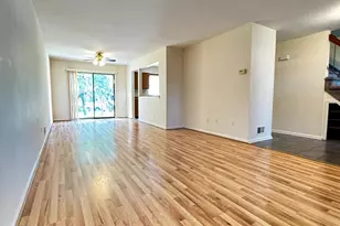 2703 Deerfield Dr, Edison, NJ 08820 - Photo 4