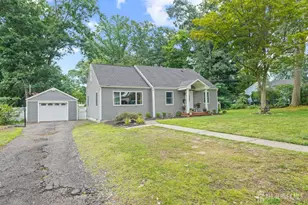 45 N Herbert Dr, East Brunswick Township, NJ 08816 - Photo 2