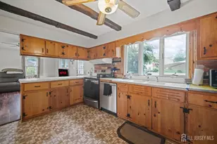 45 N Herbert Dr, East Brunswick Township, NJ 08816 - Photo 28